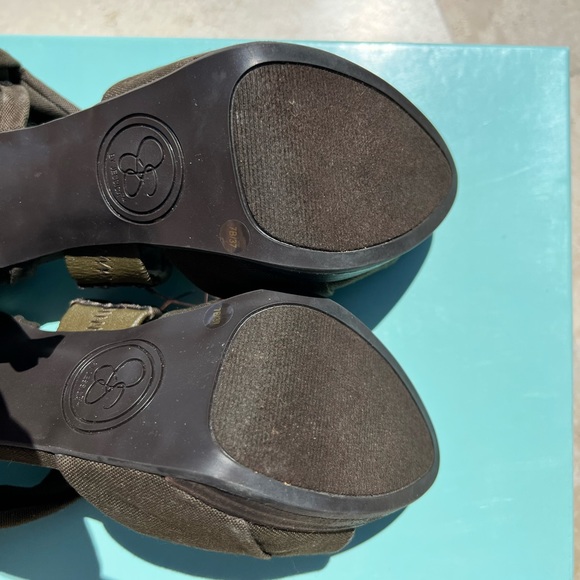 Jessica Simpson Army green heels Sz 7 - Picture 5 of 7